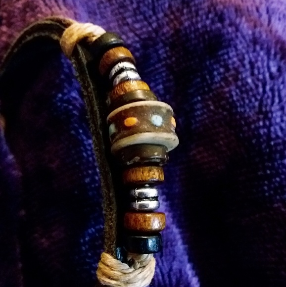 Nwot leather beaded adjustable bracelet😍 - Picture 5 of 5